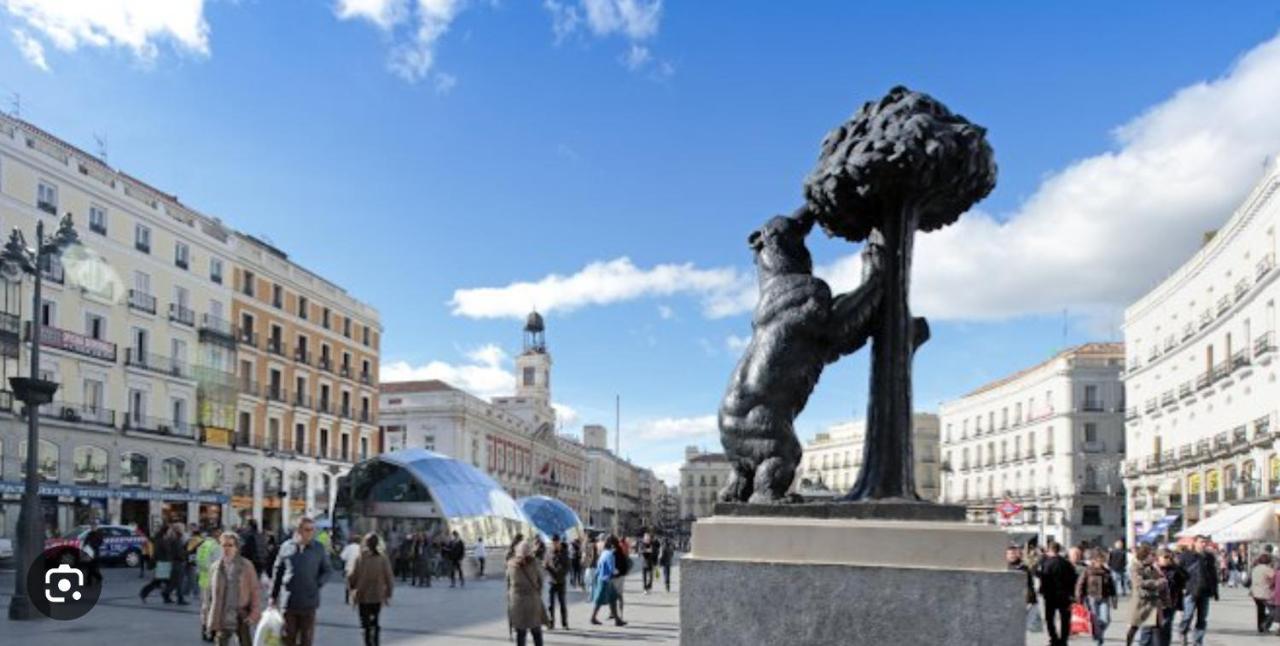 Remanso De Luz Y Silencio En La Puerta Del Sol Appartement Madrid Buitenkant foto